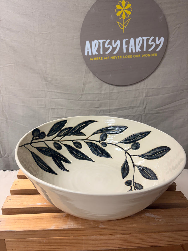 Olive Branch Serving Bowl