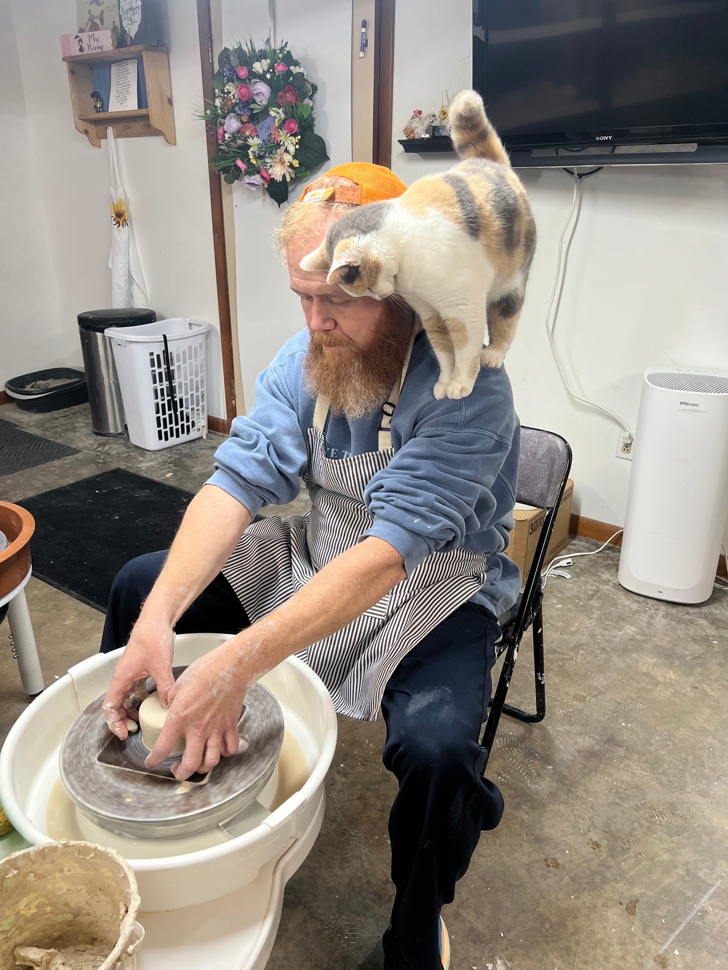 6 Week Beginning Pottery Wheel-throwing Class - Wednesdays 5:30-7:30pm